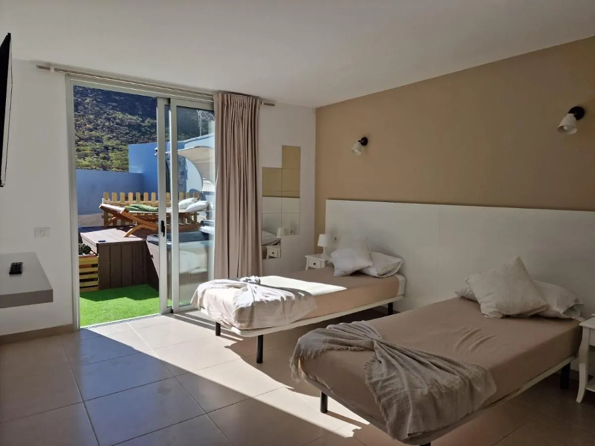 Duplex De 2 Habitaciones Y 2 Banos Y Con Jackuzzi Privado Tamaimo 0*,  Espagne