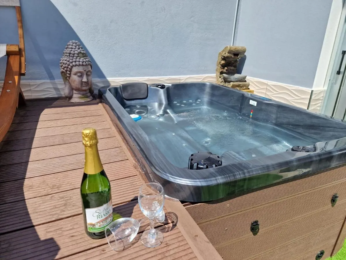 Duplex De 2 Habitaciones Y 2 Banos Y Con Jackuzzi Privado Tamaimo Apartmán